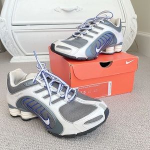 Nike Shox Deliver